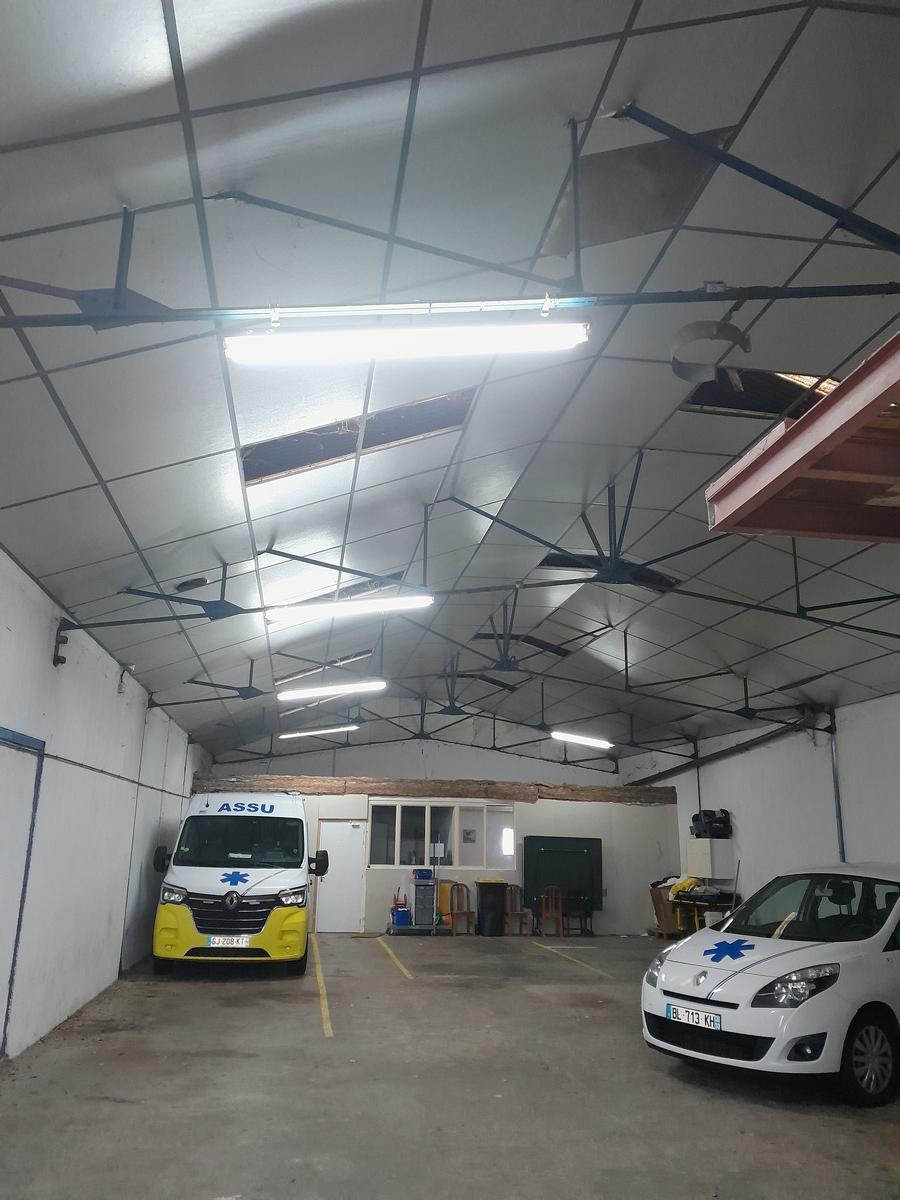 Pose d’éclairages professionnels : magasins & entrepôts en Indre-et-Loire (37)